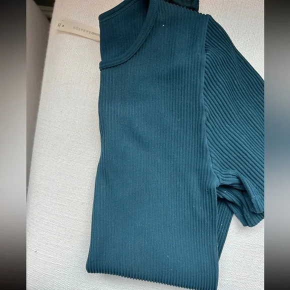 Aritzia ribbed short sleeve bodysuit teal M - Picture 3 of 3